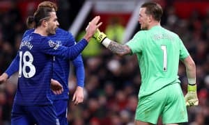 АПЛ. 10 киши бўлиб қолган "Эвертон" "Манчестер Юнайтед"ни минимал ҳисобда мағлуб этди