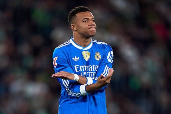 Килиан Мбаппе ҳакамни ҳақорат қилгани айтилмоқда