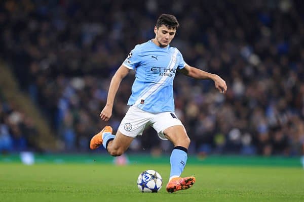 Ҳусанов "Байер"га қарши 65 дақиқа ичида қандай статистика қайд этди? 