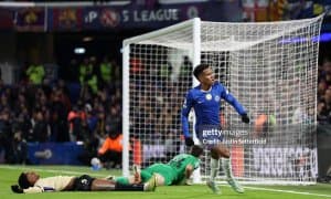 Чемпионлар лигасида бутун Европани ҳайратда қолдирган бу вундеркинд ким? У "Барселона" ҳимоясини парчалаб ташлади ва Неймарнинг меросхўри ҳисобланади