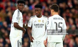 МЮ "Реал Мадрид" футболчисига алоқага чиқди