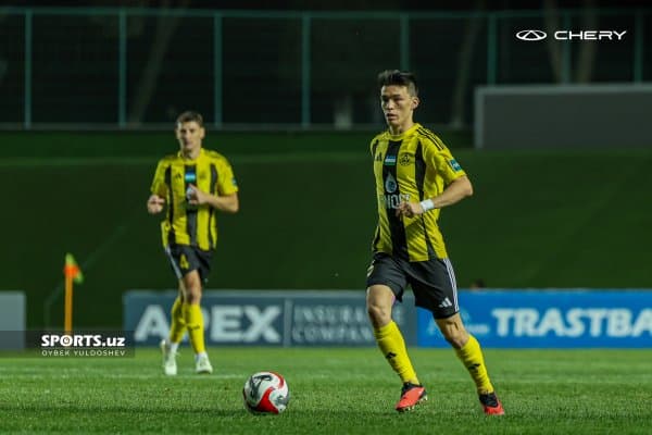 Икром Алибоев "Йилнинг энг яхши футболчиси мукофоти" учун номзодлар рўйхатидан чиқарилди!