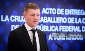 Тони Кроос “Барселона” футболчисини эътироф этди