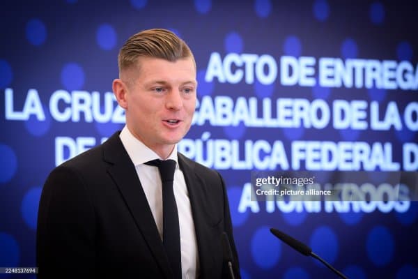 Тони Кроос “Барселона” футболчисини эътироф этди