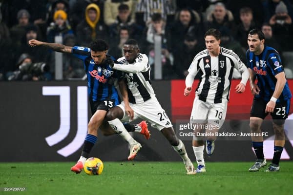 "Манчестер Юнайтед" А Сериядан ярим ҳимоячи олиб келмоқчи