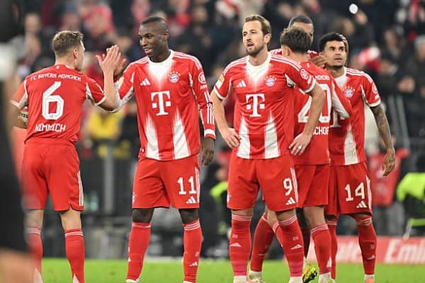 Бундеслига. "Бавария" сўнгги дақиқаларда ғалабани тортиб олди 