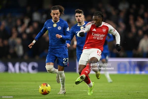 АПЛ. Лондон дербисида бир киши кам бўлиб қолган "Челси" "Арсенал" билан дуранг ўйнади