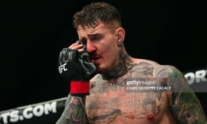 Том Аспиналлнинг кўзи жиддий жароҳат олганми?