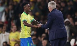 Анчелотти Неймардан ташқари Винисиусни ҳам жаҳон чемпионатига олиб кетмаслиги мумкин