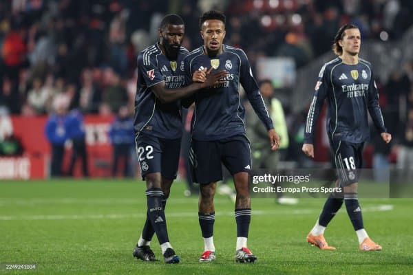 "Реал" клуб ҳимоячиси билан янги шартнома имзолашга қарор қилди