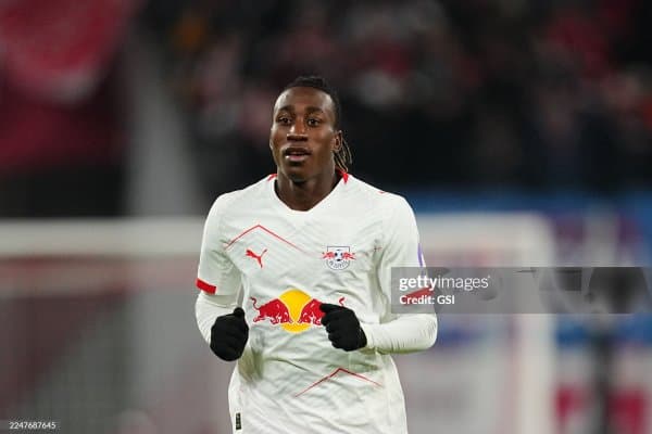 "Ливерпуль" 19 ёшли ҳужумчи топди