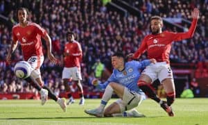 Манчестерни 11 нафар футболчи тарк этади