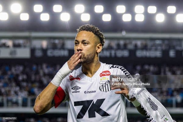 Неймар Европага қайтмайди