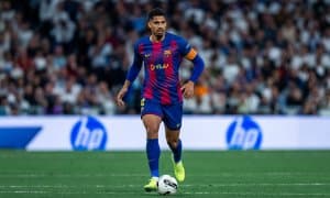 "Барселона" қишда ҳимоячи сотиб олмоқчи