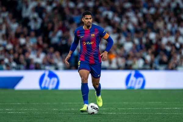 "Барселона" қишда ҳимоячи сотиб олмоқчи