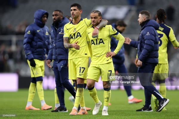 АПЛ. "Тоттенхэм" ва "Брентфорд" жамоаларининг бугунги баҳс учун асосий таркиблари маълум