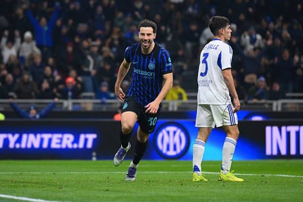 А Серия. "Интер" кутилмаганда "Комо"ни "янчиб ташлади" 