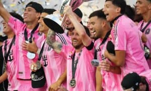 Месси ҳеч ким уролмайдиган рекордини яна янгилаб қўйди