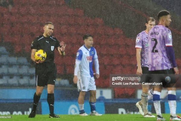 Чемпионшип ўйини бир мухлиснинг вафоти сабаб тўхтатилди