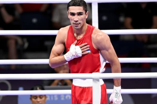 Абдумалик Халоков испаниялик боксчига ҳеч қандай имкон қолдирмади