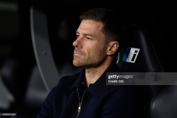 Манба: "Реал" Алонсони ишдан бўшатмоқчи эмас!