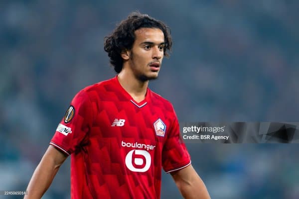 "Реал" ва МЮ бир футболчи учун курашмоқда