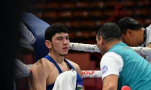 Акмалжон Исроилов қозоғистонлик боксчини таслим этди!