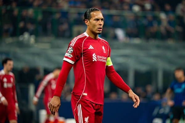 Виржил ван Дейк Салоҳ билан бўлаётган муаммо ҳақида гапирди