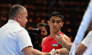 Асадхўжа Мўйдинхўжаев Қозоғистон вакилини таслим этди!