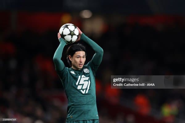 "Аякс" япониялик футболчини ўз сафига қўшиб олмоқчи