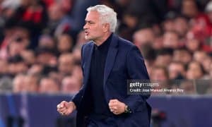 Моуриньо: "Ўйлайманки, у мени 70 ёшда ҳам эслайди"