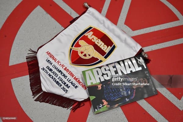 "Арсенал" иккита вингерни нишонга олди