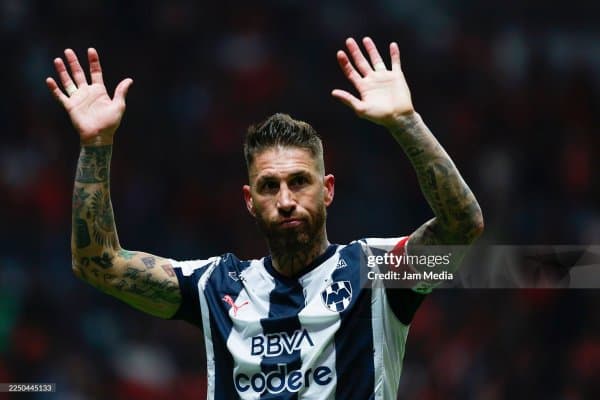 Серхио Рамос АПЛга келадими?