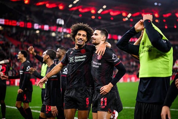 Бундеслига. "Айнтрахт" минимал ҳисобда "Аугсбург"ни енгган бўлса, "Байер" "Кёльн"ни ишончли ҳисобда таслим этди 