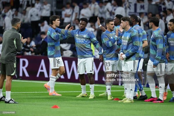 "Реал Мадрид" 8 нафар футболчисини сотувга қўяди