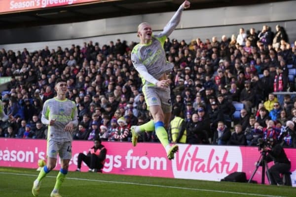 Холанд ҳаммани ҳайратга соляпти