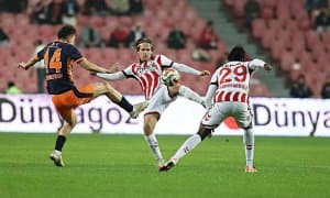 Шомуродов гол+ассист қайд этган баҳсда неча баллга лойиқ кўрилди? Аббосбек Файзуллаевчи?