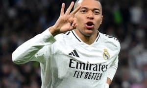 Мбаппеда Роналдунинг номини ўчириш учун иккита ўйин бор