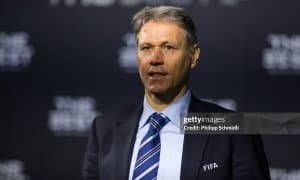 Ван Бастен: "Вини жон-жон деб йиқилди"