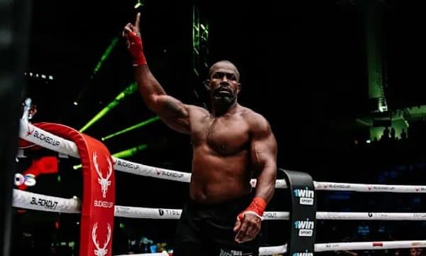 MMA фахрийси дарёда чўкиб кетди