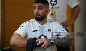 Илия Топурия чемпионлик камарини вақтинча ҳимоя қилмайди