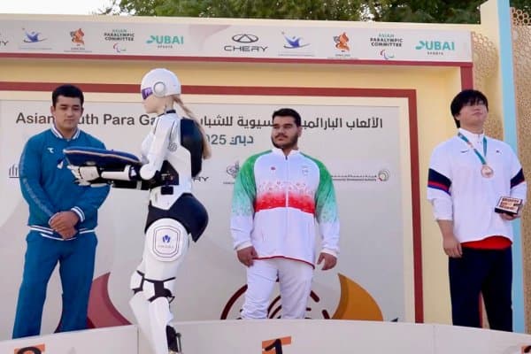 AiMOGA robotlari xalqaro sport musobaqalarida robotlashtirilgan taqdirlashning yangi davrini boshlab bermoqda