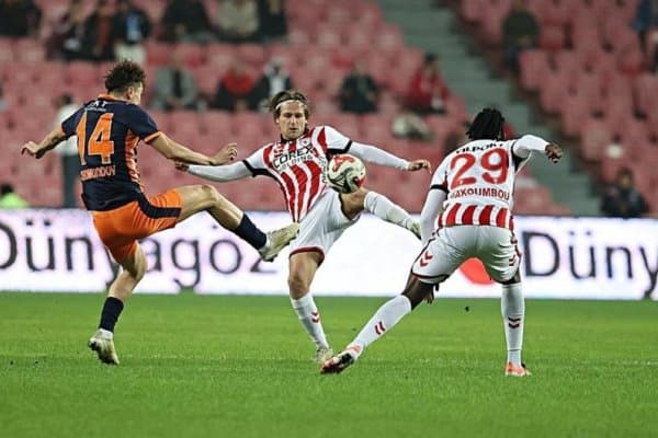 Туркияни ларзага солаётган Шомуродов ҳақида янги қизиқ фактлар