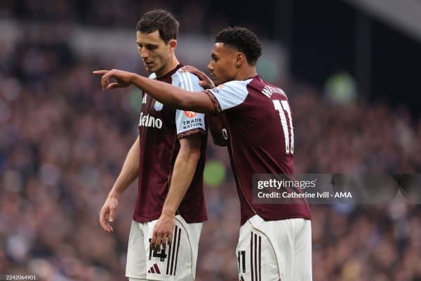 "Барселона" "Астон Вилла" футболчисини нишонга олди