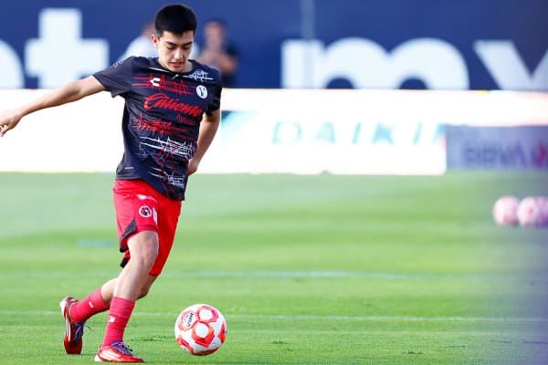 Лапорта: Деку, мана шу футболчини “Барса”га олиб кел!