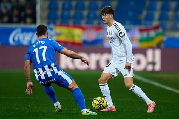 "Арсенал" "Реал"нинг ёш ҳимоячисини кузатмоқда