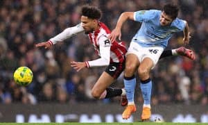 Экспертлар қўпол ўйнаган Ҳусановнинг ҳаракатларини қандай баҳолади?