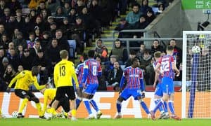 КЛ. "Кристал Пэлас" жанговар дуранг ўйнади. "Райо"дан йирик ғалаба, "Фиорентина" эса минимал ҳисобда ютқазди 