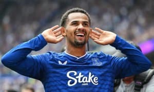 Қани, танла! Бир футболчига уч мамлакатнинг бешта грандидан чорлов бўлди