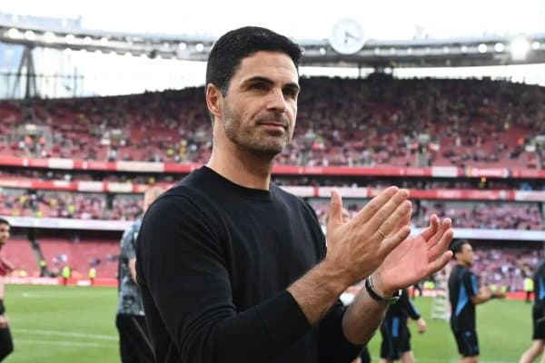 “Арсенал” суперклубнинг икки ўйинчисини олиб кетади